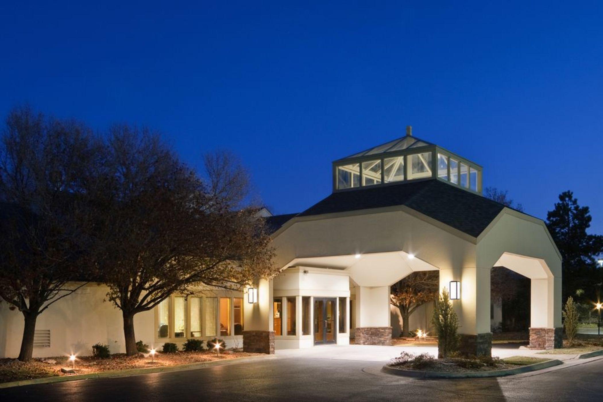 Quality Inn & Suites Downtown - University Area Albuquerque Exterior photo